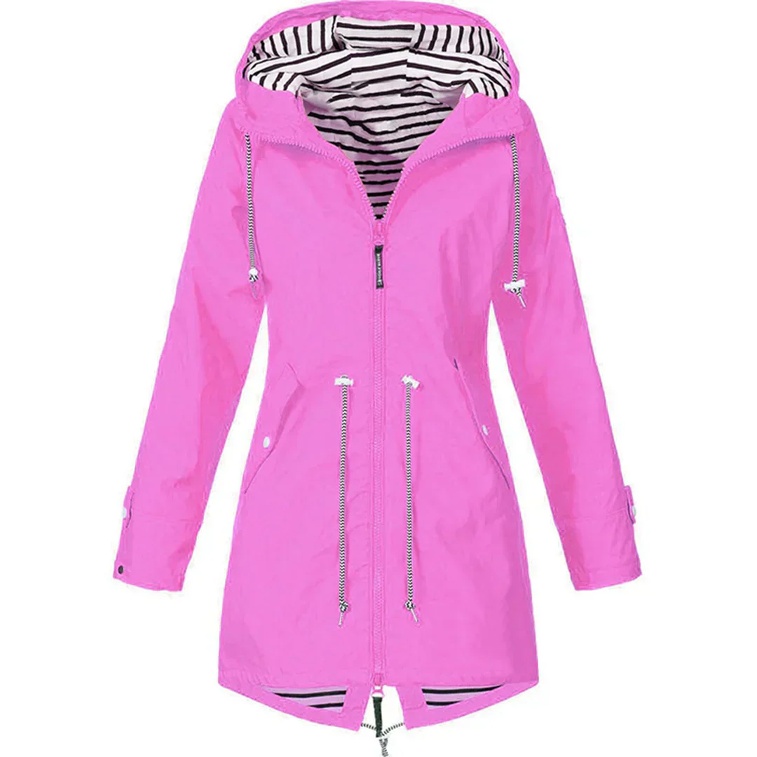 "Stijlvolle dames regenjas, waterdicht en elegant, flatterende pasvorm in diverse kleuren en maten, perfect voor regenachtige
