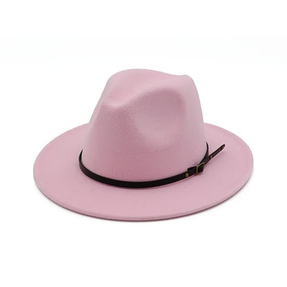 "Stijlvolle damestoffen hoed, licht materiaal, trendy design, diverse kleuren, perfect voor zomerlooks."