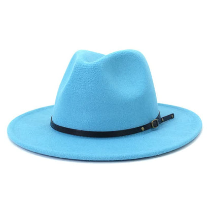 "Stijlvolle damestoffen hoed, licht materiaal, trendy design, diverse kleuren, perfect voor zomerlooks."