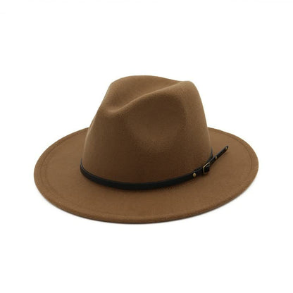 "Stijlvolle damestoffen hoed, licht materiaal, trendy design, diverse kleuren, perfect voor zomerlooks."