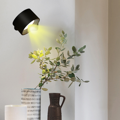 "Stijlvolle draadloze oplaadbare 360° LED wandlamp, geschikt voor binnen en buiten, in hout, wit of zwart."
