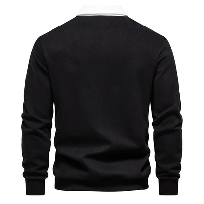"Stijlvolle heren polo sweatshirt met klassieke kraag en patchwork detail, gemaakt van zachte katoenblend, regular fit."