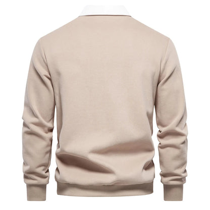 "Stijlvolle heren polo sweatshirt met klassieke kraag en patchwork detail, gemaakt van zachte katoenblend, regular fit."
