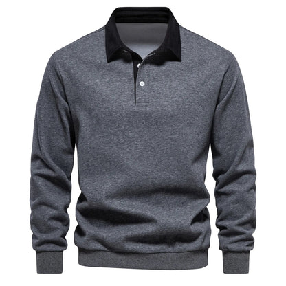 "Stijlvolle heren polo sweatshirt met klassieke kraag en patchwork detail, gemaakt van zachte katoenblend, regular fit."