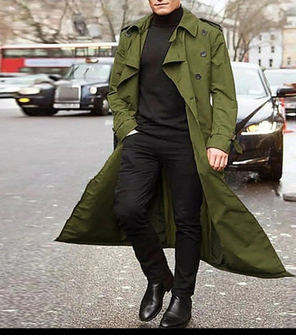 "Stijlvolle heren trenchcoat met moderne snit, verkrijgbaar in zwart, groen en oranje, geschikt voor casual en formele looks.