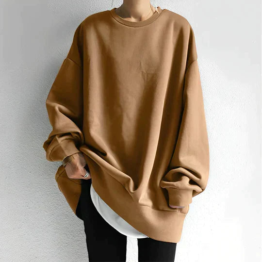 "Stijlvolle oversized trui met ronde hals, lange mouwen, zacht gebreid, ademend textiel, perfect voor casual streetwear."