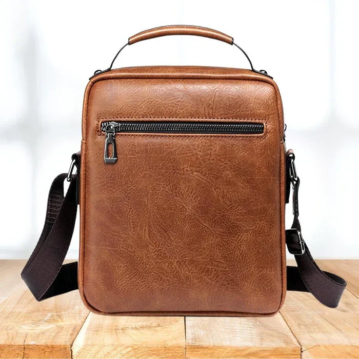 Elegante schoudertas van hoogwaardig leer voor vrouwen. Functioneel en modebewust accessoire.