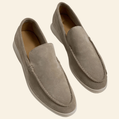 "Stijlvolle suède loafers dames, slip-on design, luxe en comfortabel met flexibele rubberen zool, ideaal voor elke dag."