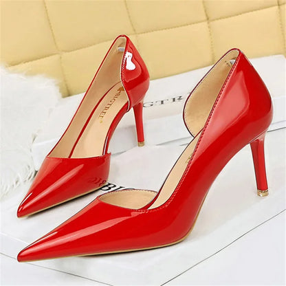 "Stijlvolle T-strap orthopedische pumps voor dames, zwarte elegante hakken met ergonomische zool voor comfort en steun"