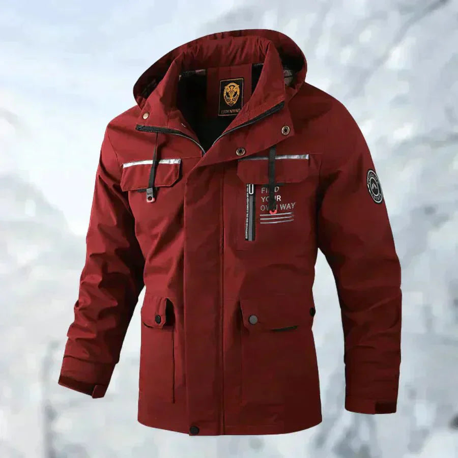 "Stijlvolle waterdichte herenjas met afneembare capuchon, perfecte winterbescherming tegen regen en wind."