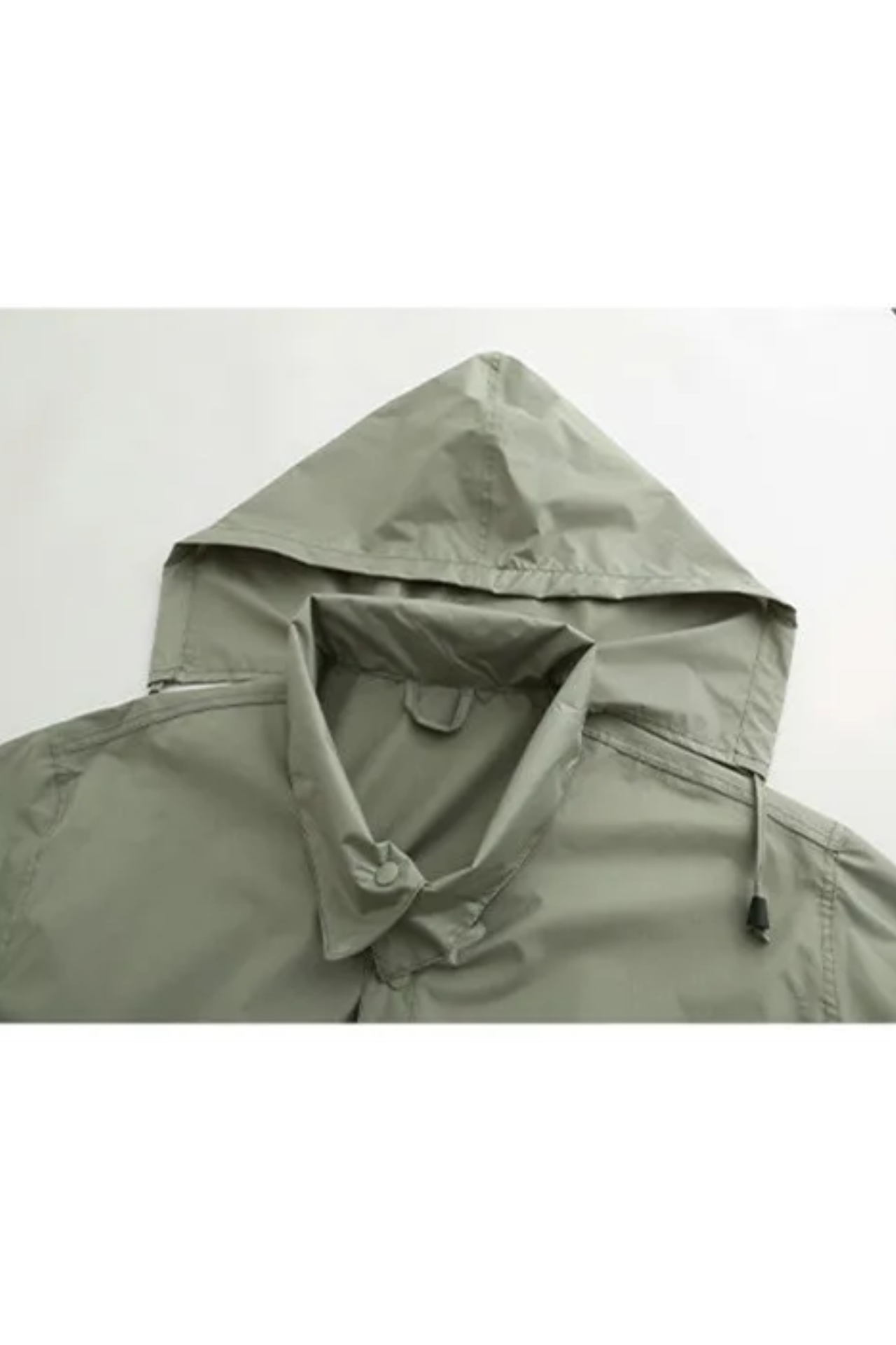 Stijlvolle waterdichte lange regenjas voor dames, verstelbare taille, ruime capuchon, verkrijgbaar in diverse kleuren.