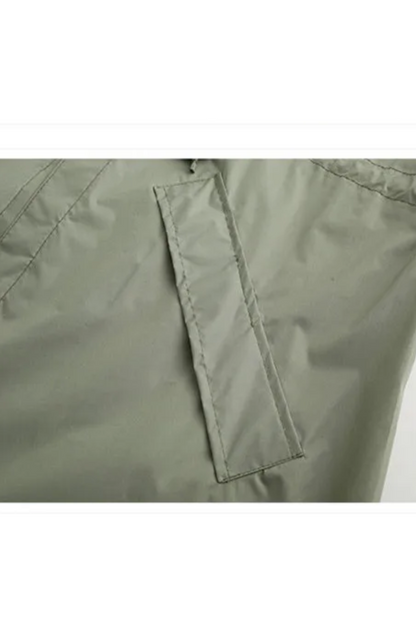 Stijlvolle waterdichte lange regenjas voor dames, verstelbare taille, ruime capuchon, verkrijgbaar in diverse kleuren.
