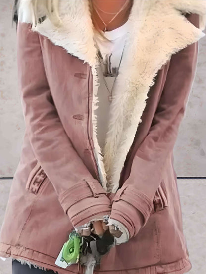 "Stijlvolle winterjas voor dames met warme imitatiebontvoering, elegant ontwerp en waterafstotende eigenschappen."