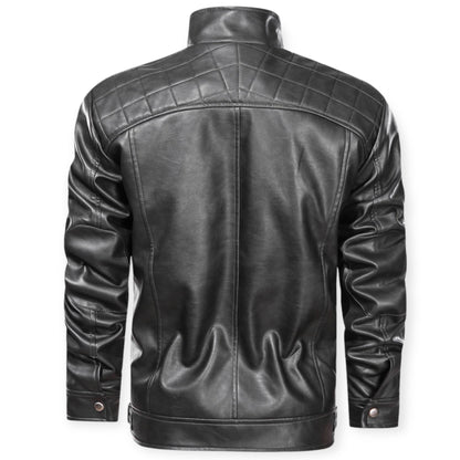 "Stoer leren jack met meerdere zakken, zwart of bruin, voor dames. Perfect voor elke gelegenheid, met robuust design."