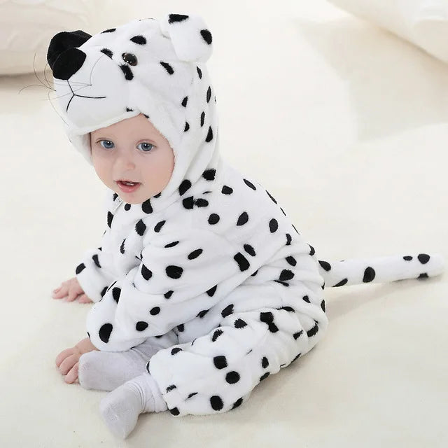 Roze baby fleece overall met konijnenoren, schattig en warm babypakje voor meisjes.