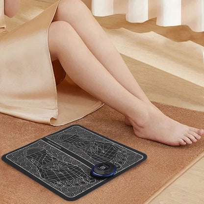 "TheraPulse Pro voetmassager, zwart, biedt verlichting voor voet- en onderbeenpijn met geavanceerde massagetechnologie."