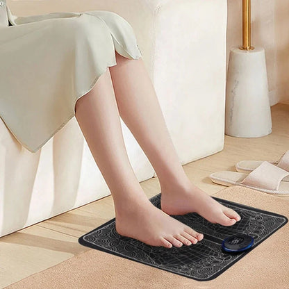 "TheraPulse Pro voetmassager, zwart, biedt verlichting voor voet- en onderbeenpijn met geavanceerde massagetechnologie."