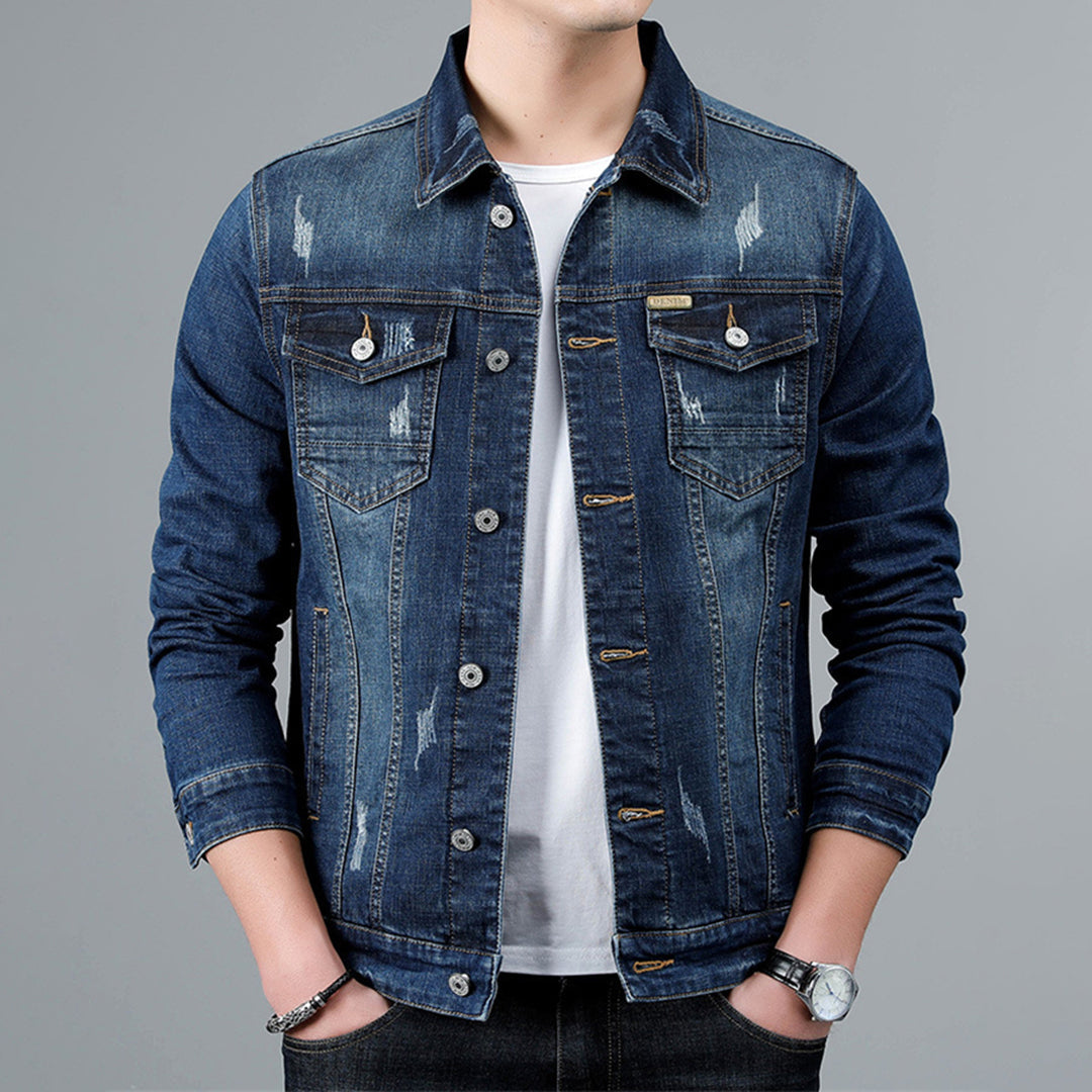 Heren trendy blauwe denim jas, casual en stijlvol, ideaal voor een dagelijkse, comfortabele look.