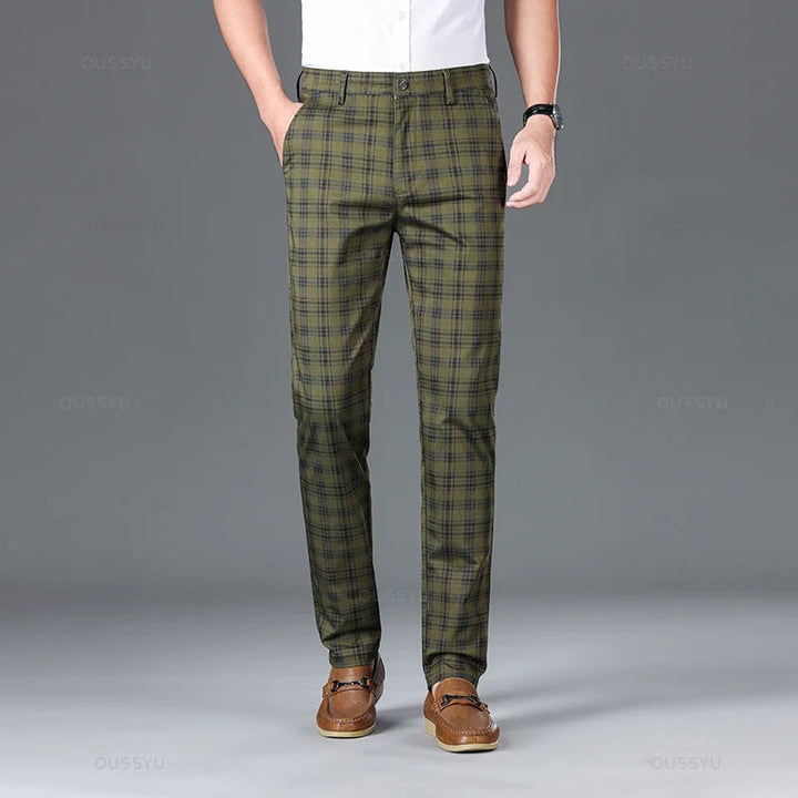 Heren klassieke geruite pantalon met modern fit, ideaal voor zakelijk en casual gebruik het hele jaar door.