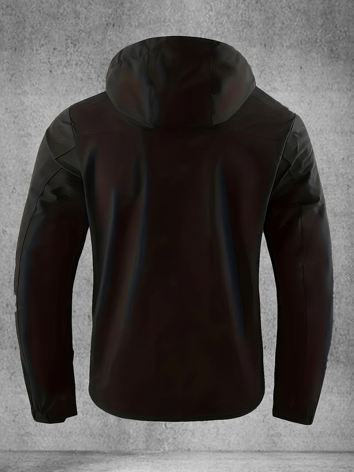 Praktische heren softshell outdoorjas, wind- en waterdicht met capuchon voor alle weersomstandigheden.