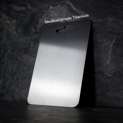 Titanium snijplank, BPA-vrij, duurzaam en antibacterieel. Geschikt voor vlees, groenten en fruit, eenvoudig te reinigen.