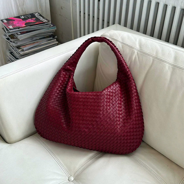 Open 'Elise' geweven tote bag, toont het ruime interieur en de praktische indeling voor dames.