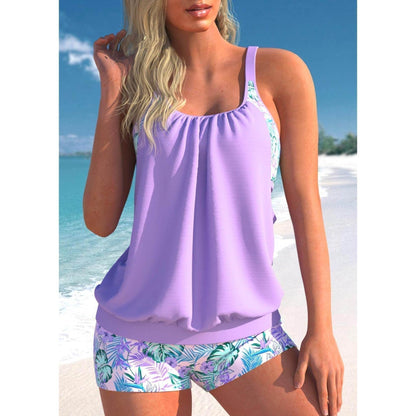 "Trendy Thea tankini badpak in twee delen, flatterende pasvorm, geschikt voor strand en zwembad, in modieuze kleuren."