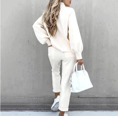 "Tweedelige loungewear set: zachte coltrui met lanternmouwen en high-waist broek in verschillende kleuren voor ultiem comfort