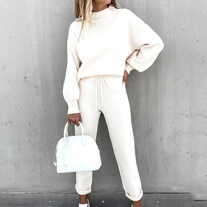 "Tweedelige loungewear set: zachte coltrui met lanternmouwen en high-waist broek in verschillende kleuren voor ultiem comfort