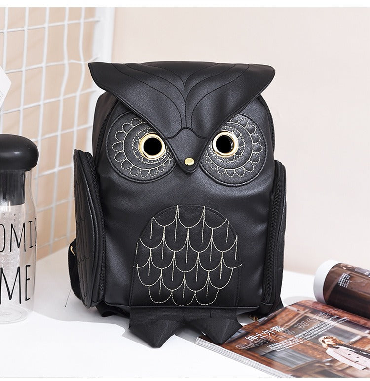 Dames PU leren rugzak met vrolijke uilprint, ideaal als trendy schooltas, reistas of handtas.