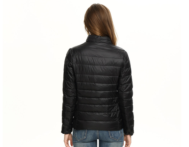Moderne casual dames Alina donsjas. Lichtgewicht en warme gewatteerde winterjas, essentieel voor vrouwenkleding.