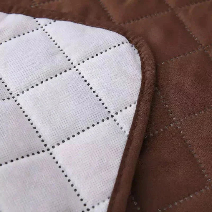 Vernieuw uw oude fauteuil met deze zachte, universele FlexCover hoes. Eenvoudig te installeren.