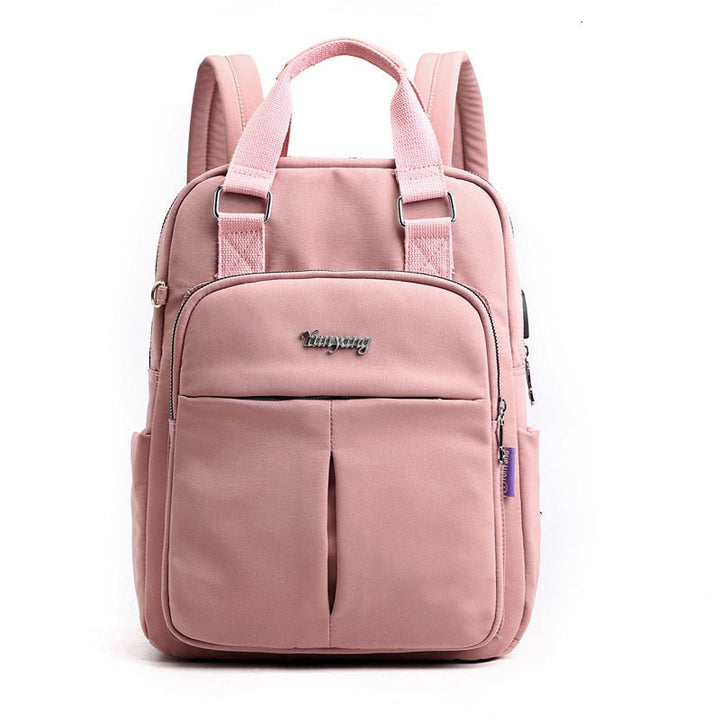 Moderne unisex rugzak van waterdicht nylon, geschikt voor zowel mannen als vrouwen, met strak design.