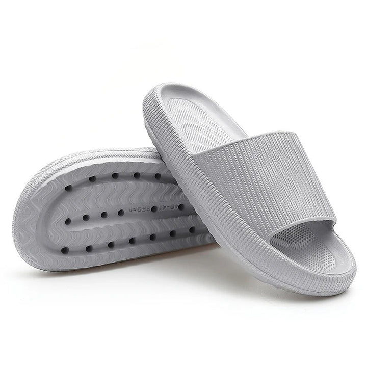 Stijlvolle CozyCloud huisslippers, unisex, in diverse kleuren; perfect voor thuis.