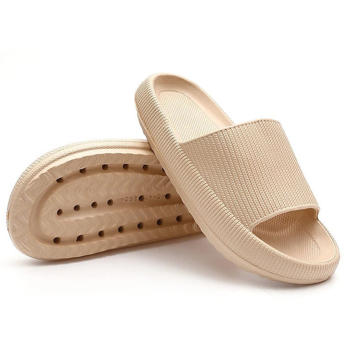 Zachte CozyCloud slippers, unisex, met dikke dempende zool; ultieme binnen schoenen.