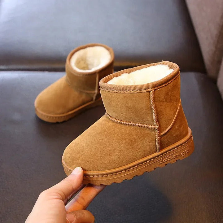 Warme en comfortabele kinderlaarzen Boston Mini voor jongens en meisjes, ideaal voor de winter.