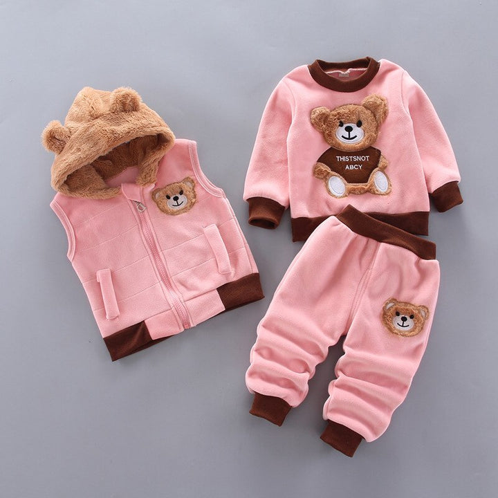 Heerlijk warme babyset Finn, 3-delig, met zacht katoen. Comfortabele kinder winterkleding met muts, trui en broek.