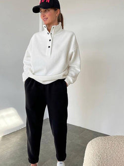 Stijlvol dames oversized joggingpak, perfect voor loungewear of ontspannen dagen. Zachte stof, nieuwe collectie.