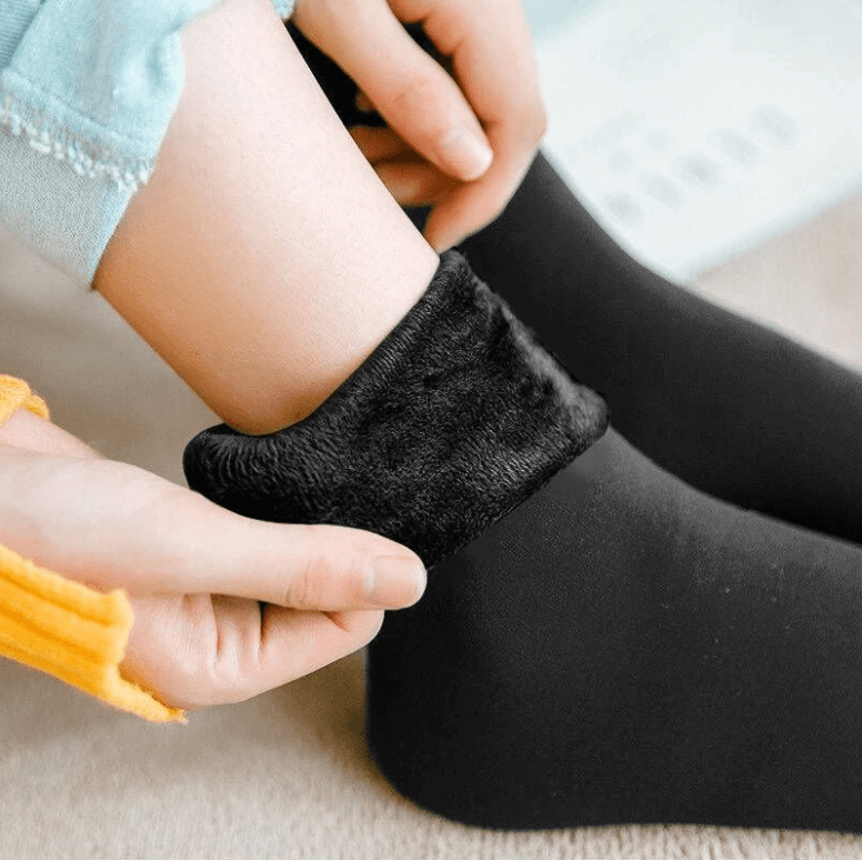 Dames winter thermosokken van fluweel met anti-slip zool voor extra veiligheid en warmte.