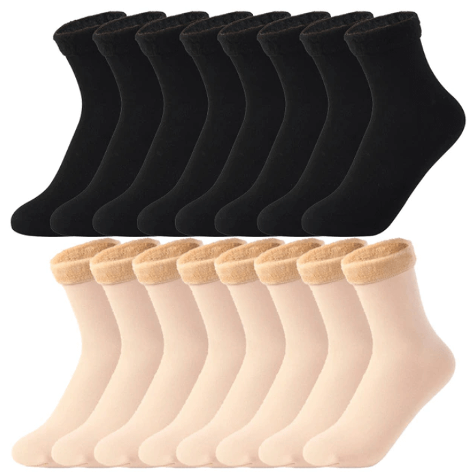 Comfortabele anti-slip fluwelen sokken voor dames. Thermisch en warm, ideaal voor thuisgebruik.