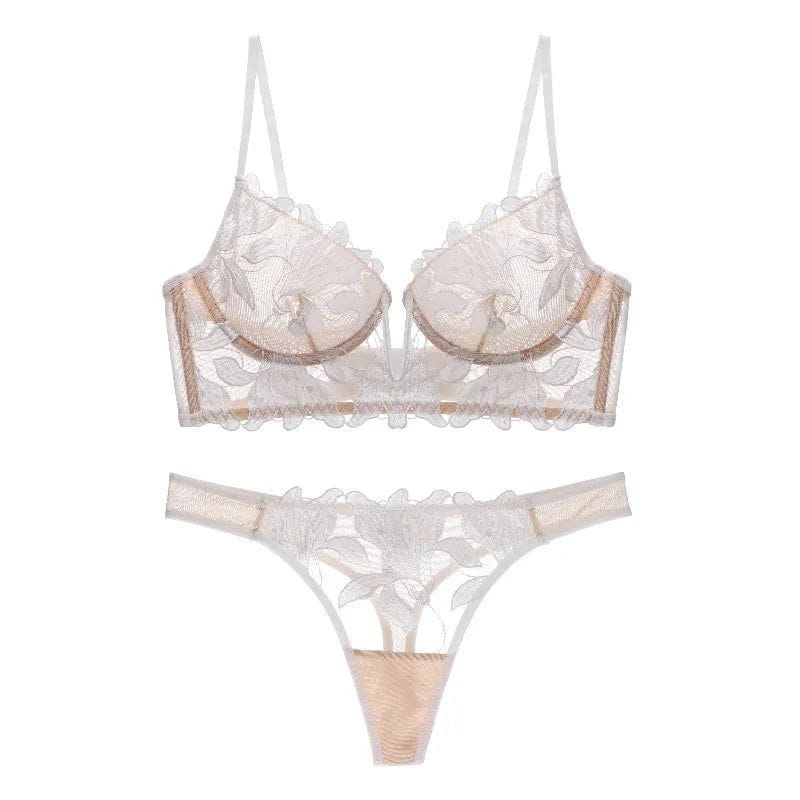 Intieme dames lingerieset van kant met een luxe uitstraling, perfect voor speciale momenten.