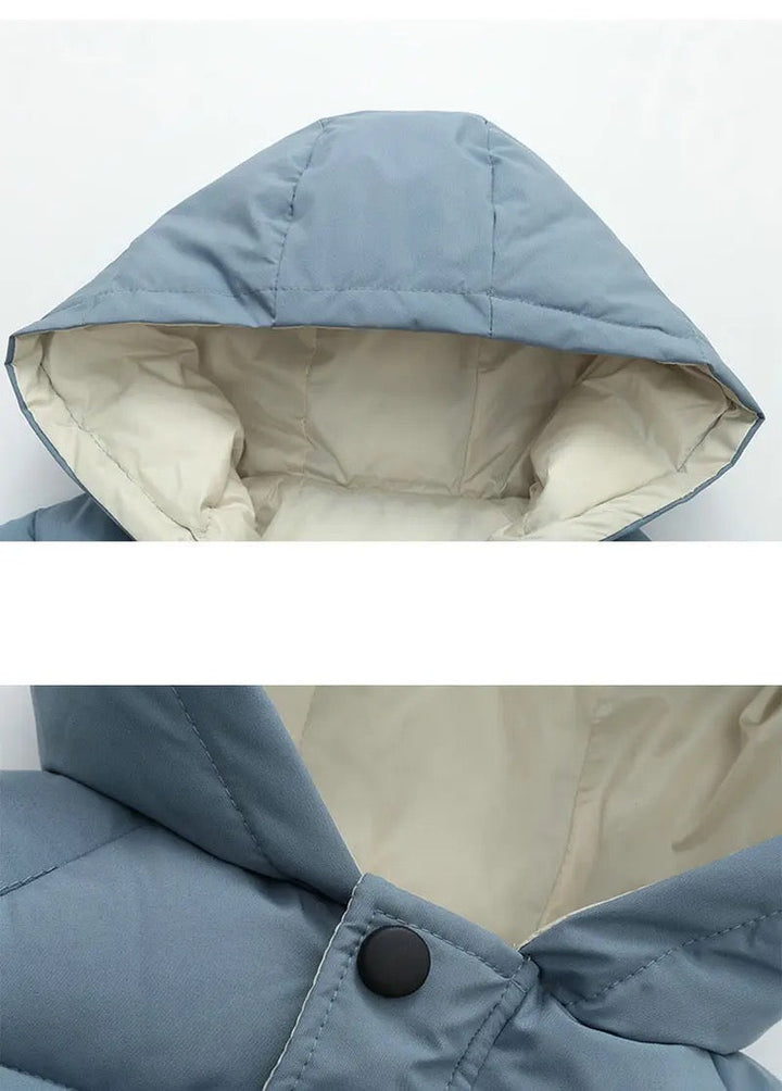 Trendy kinder winterjas met capuchon, comfortabele pasvorm voor kindermode.
