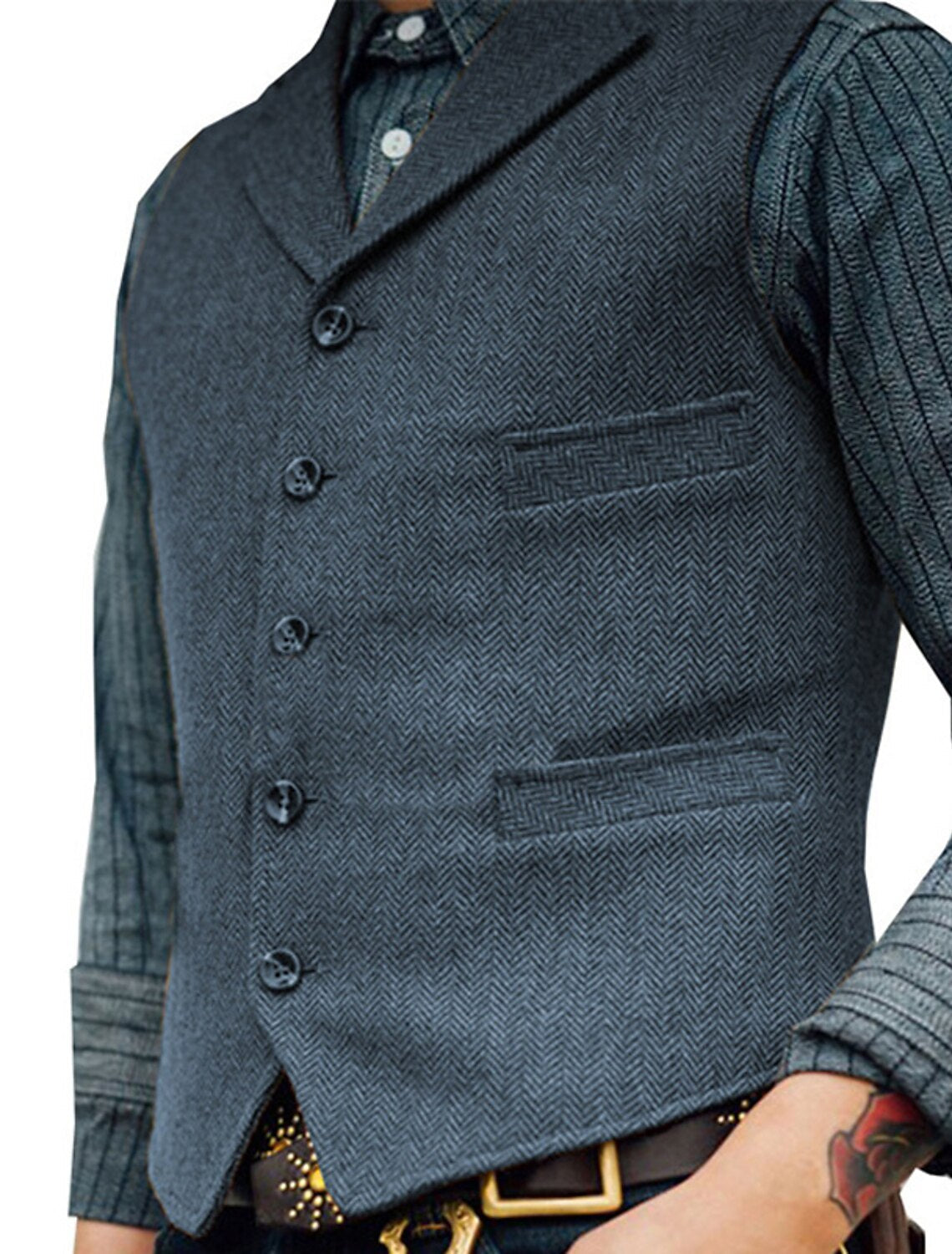 "Vintage heren gilet met elegante lijnen, authentieke stijl en hoogwaardige stoffen; veelzijdig voor elke outfit."