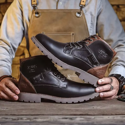 "Vintage leren herenlaarzen, robuust ontwerp, hoogwaardig leer, stevige zolen, bruin, perfecte pasvorm, stijlvolle uitstralin