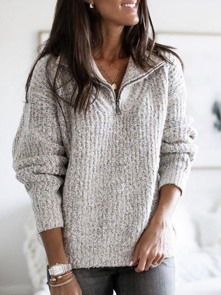 Casual dames trui, losvallend en comfortabel, perfect voor ontspannen dagen in de winter of herfst. Zachte stof.