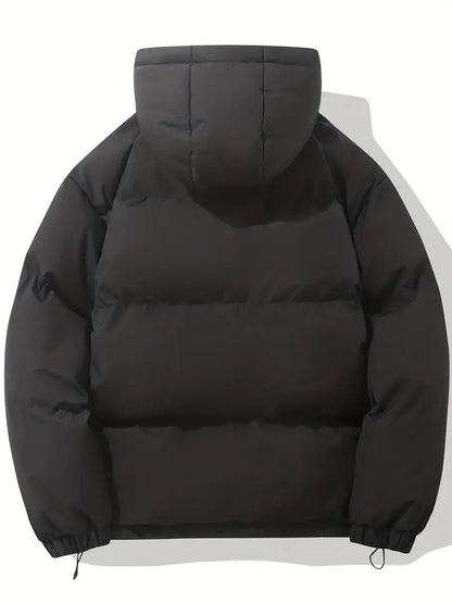 "Warme winterjas voor heren met capuchon, klassiek design en duurzame materialen voor ultieme stijl en comfort."