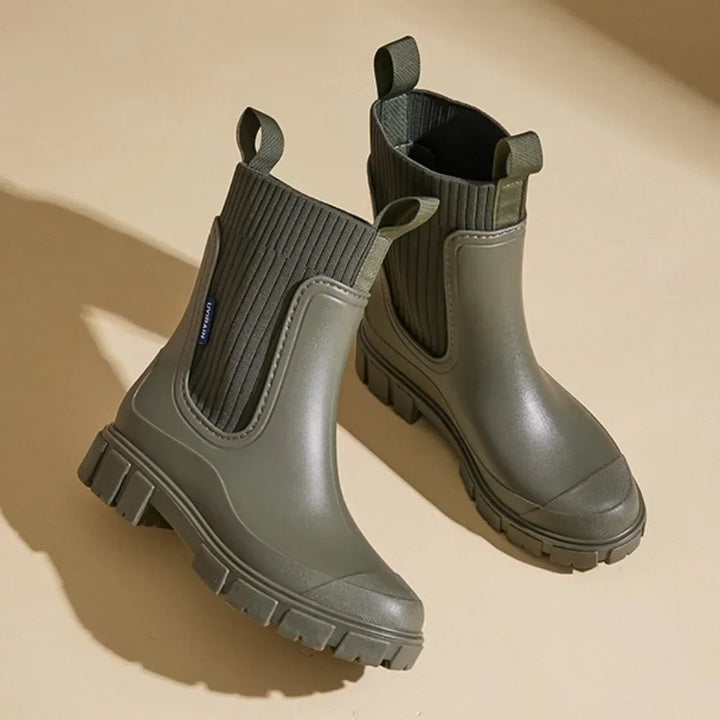 Trendy waterdichte dames Chelsea boots, stijlvol en praktisch als regenlaarzen en winterlaarzen met grip.