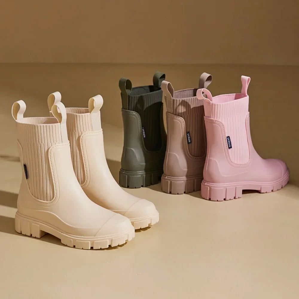 Zwarte waterdichte dames Chelsea boots met elastische zijpanelen; antislip en duurzaam voor herfst/winter.