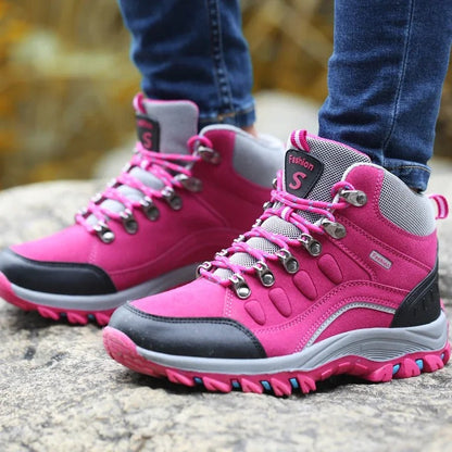 Waterdichte hiking schoenen voor dames met stevig ontwerp en stijlvolle uitstraling. Perfect voor outdoor avonturen.