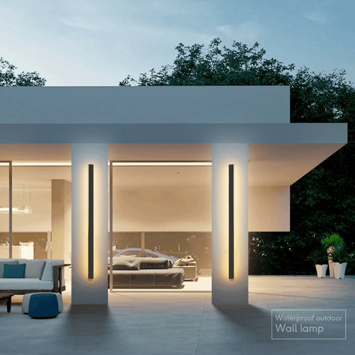 Elegante verticale LED buitenlamp voor tuinen en gevels, modern design, weerbestendig aluminium. Verkrijgbaar in warm/koel wit.